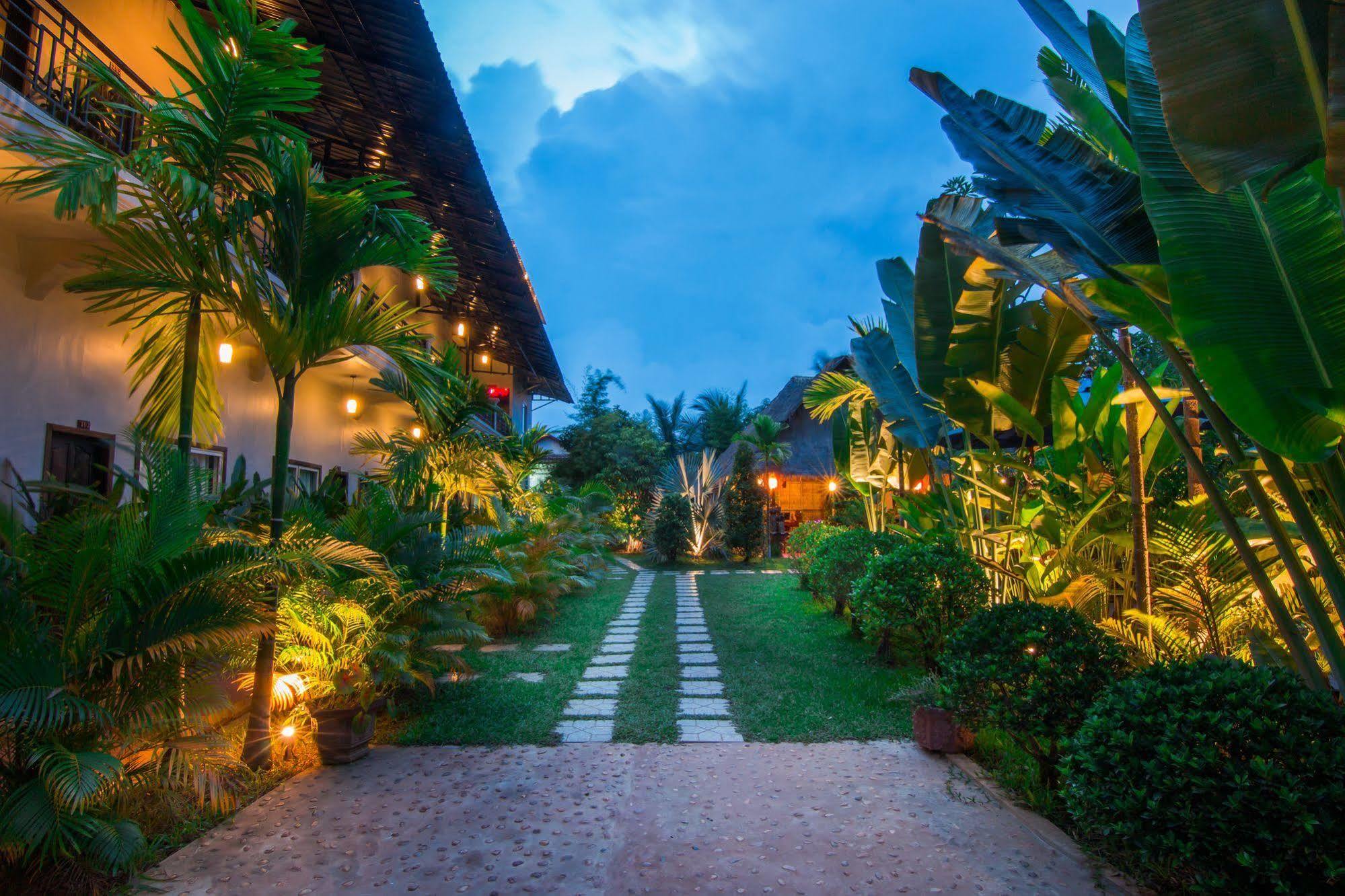 Reveal Angkor Hotel Siem Reap Dış mekan fotoğraf